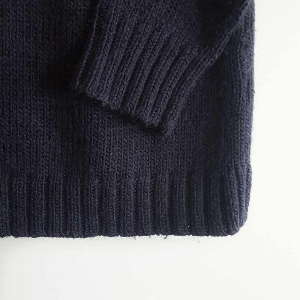 ▪︎American Eagle▪︎Winter Sweater - Picture 3 of 6